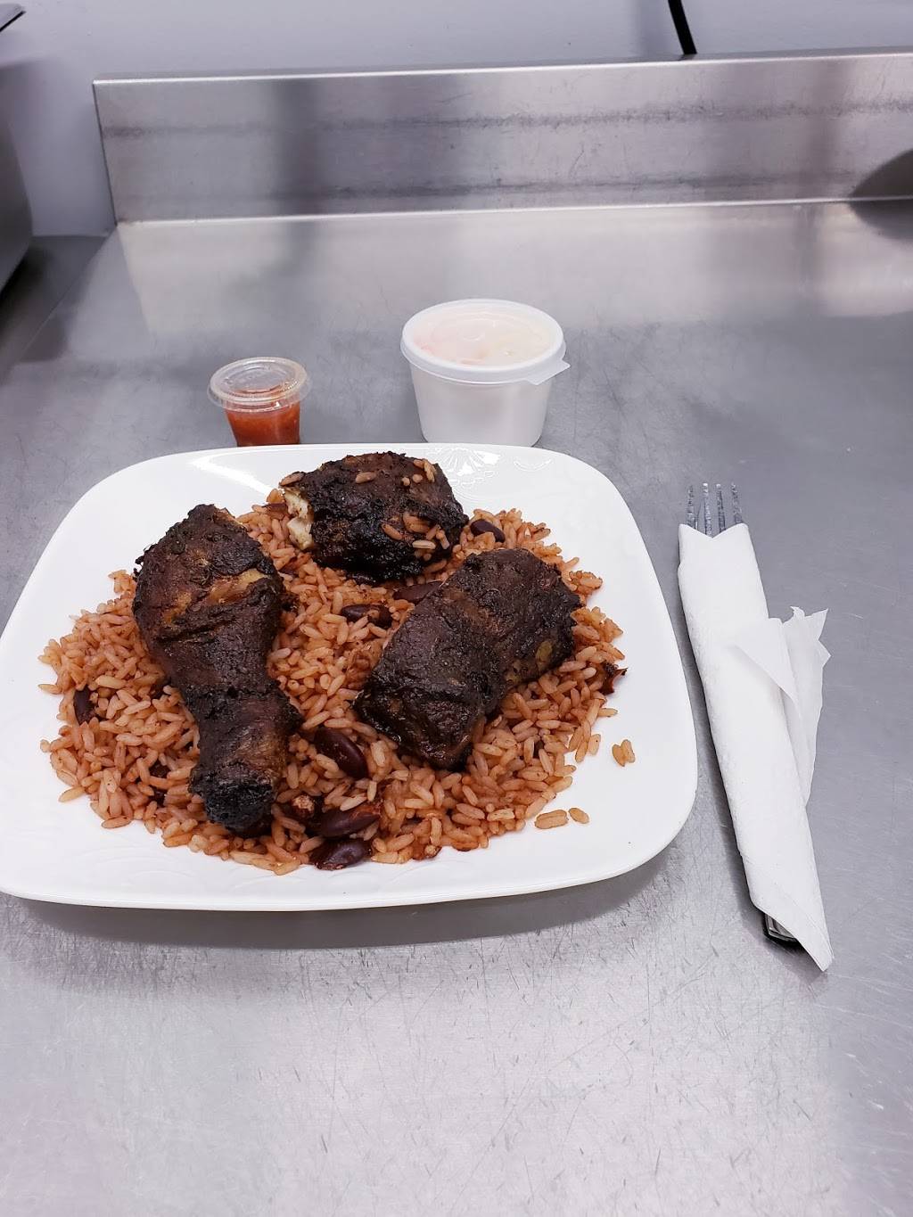 Bradford Caribbean Cuisine | restaurant | 176 Holland St W, Bradford, ON L3Z 1H7, Canada | 9057757733 OR +1 905-775-7733