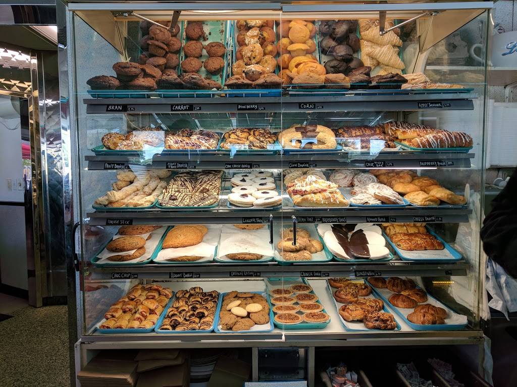 Lesters Diner | restaurant | 250 FL-84, Fort Lauderdale, FL 33315, USA | 9545255641 OR +1 954-525-5641