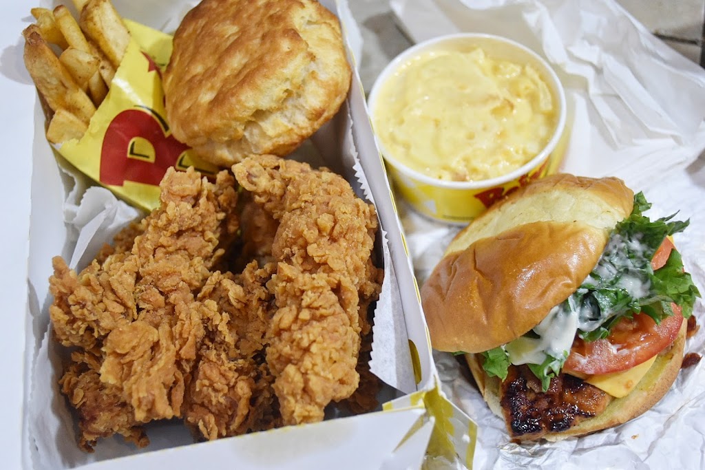 Bojangles | restaurant | 405 W Pineview Dr, Flowood, MS 39232, USA | 6013219385 OR +1 601-321-9385