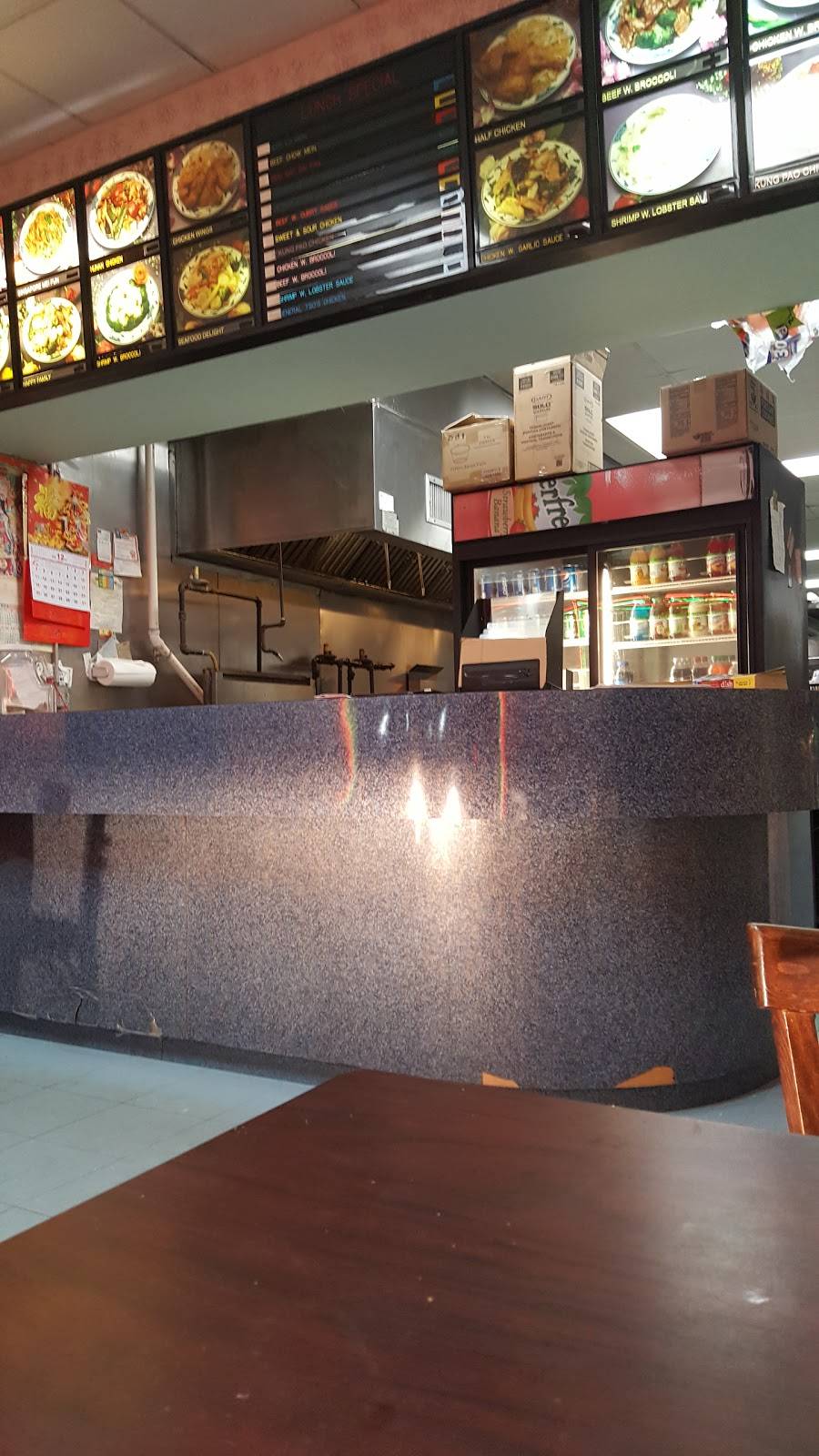 Lucky House Chinese Carry Out | meal takeaway | 7557 Ritchie Hwy, Glen Burnie, MD 21061, USA | 4107871871 OR +1 410-787-1871