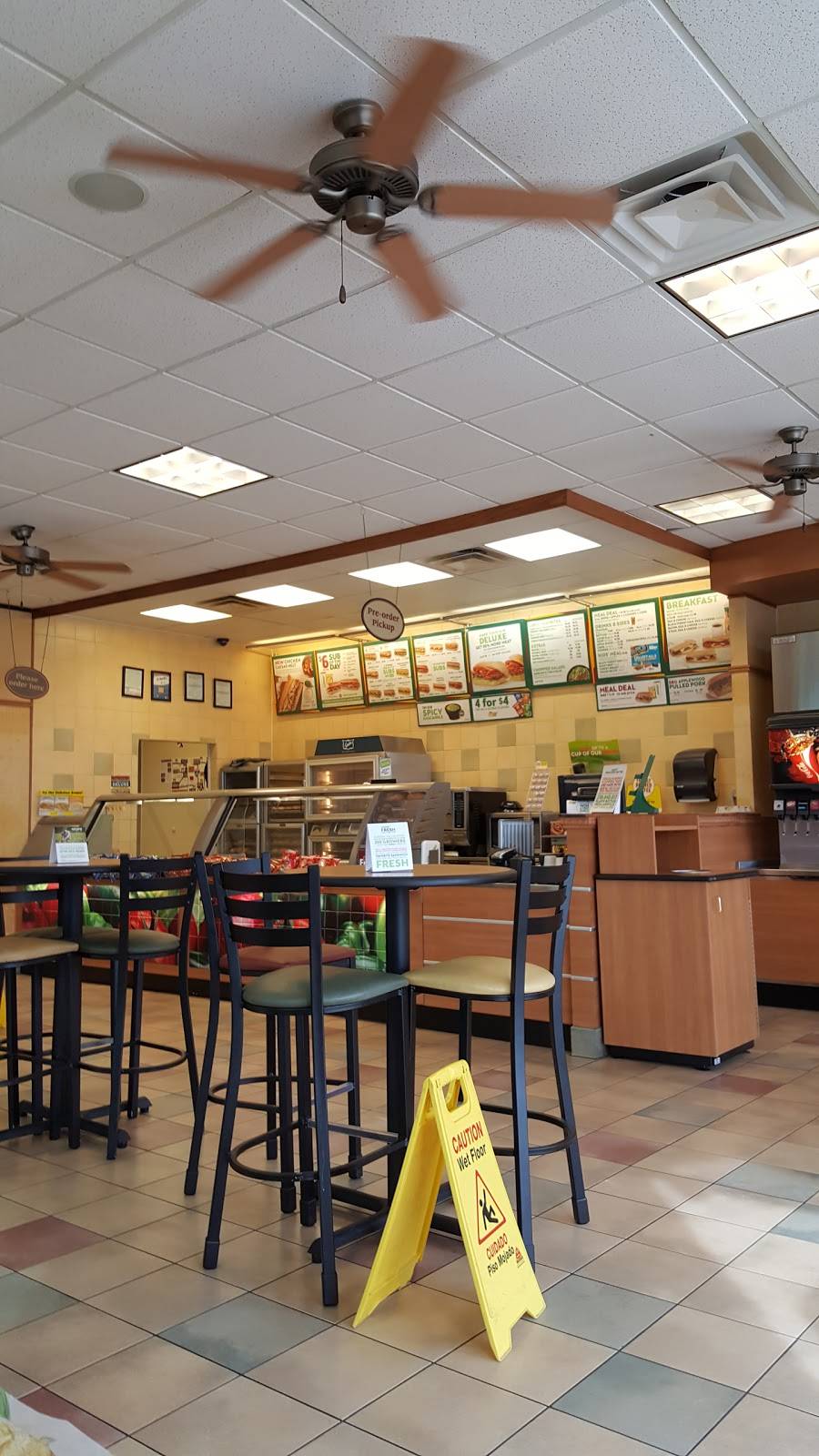 Subway Restaurants | restaurant | 12605 South Gessner Suite A Gessner, Houston, TX 77071, USA | 7137792300 OR +1 713-779-2300