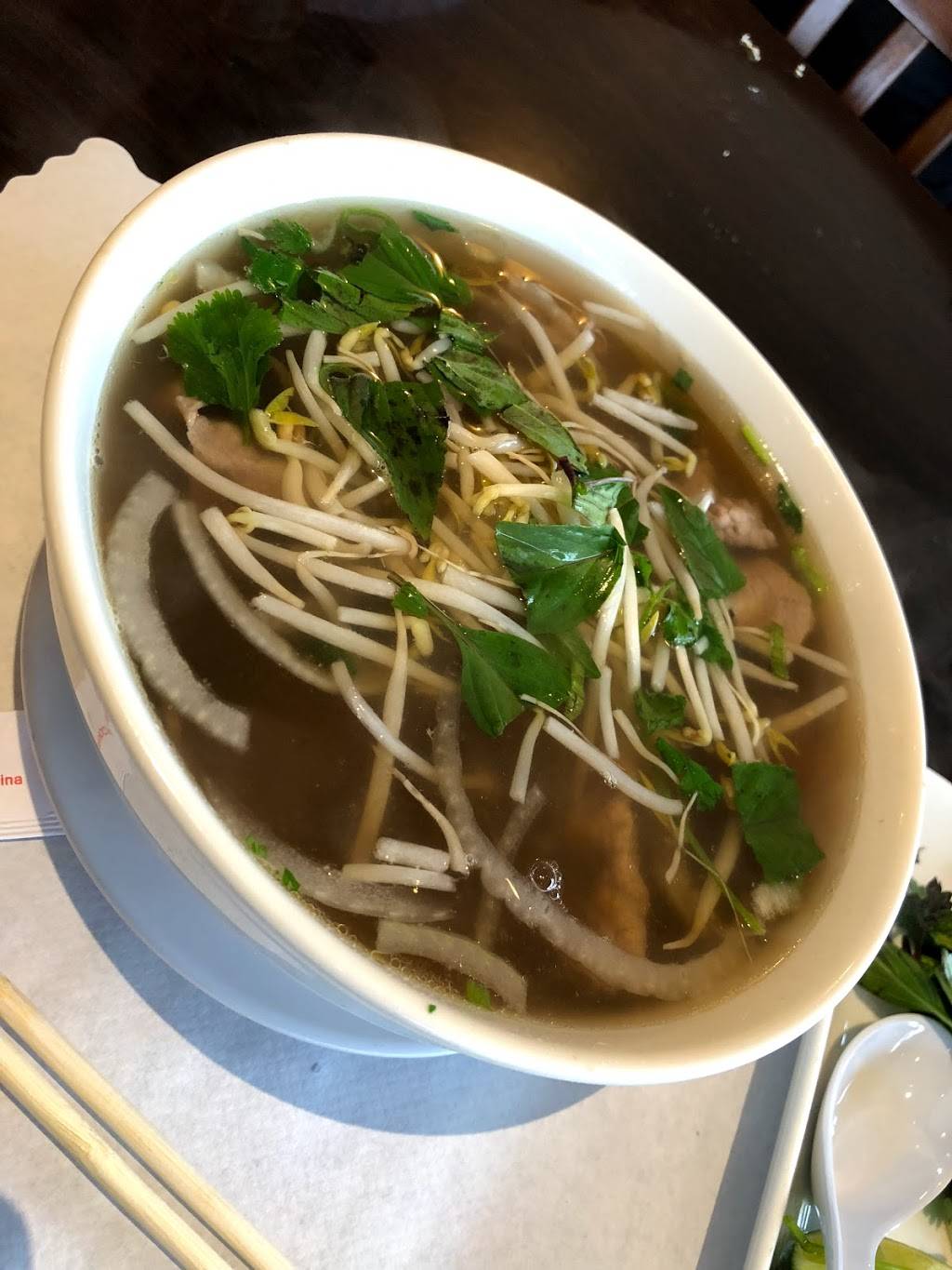 Pho Hot | restaurant | 6306 San Fernando Rd, Glendale, CA 91201, USA | 8186962255 OR +1 818-696-2255
