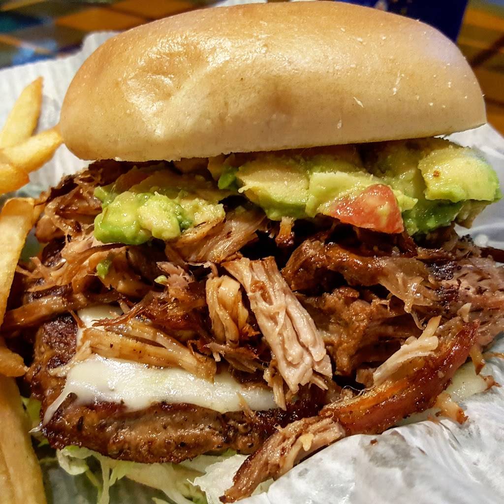 White Water Snacks | meal takeaway | 1313 Disneyland Dr, Anaheim, CA 92802, USA | 7147813463 OR +1 714-781-3463