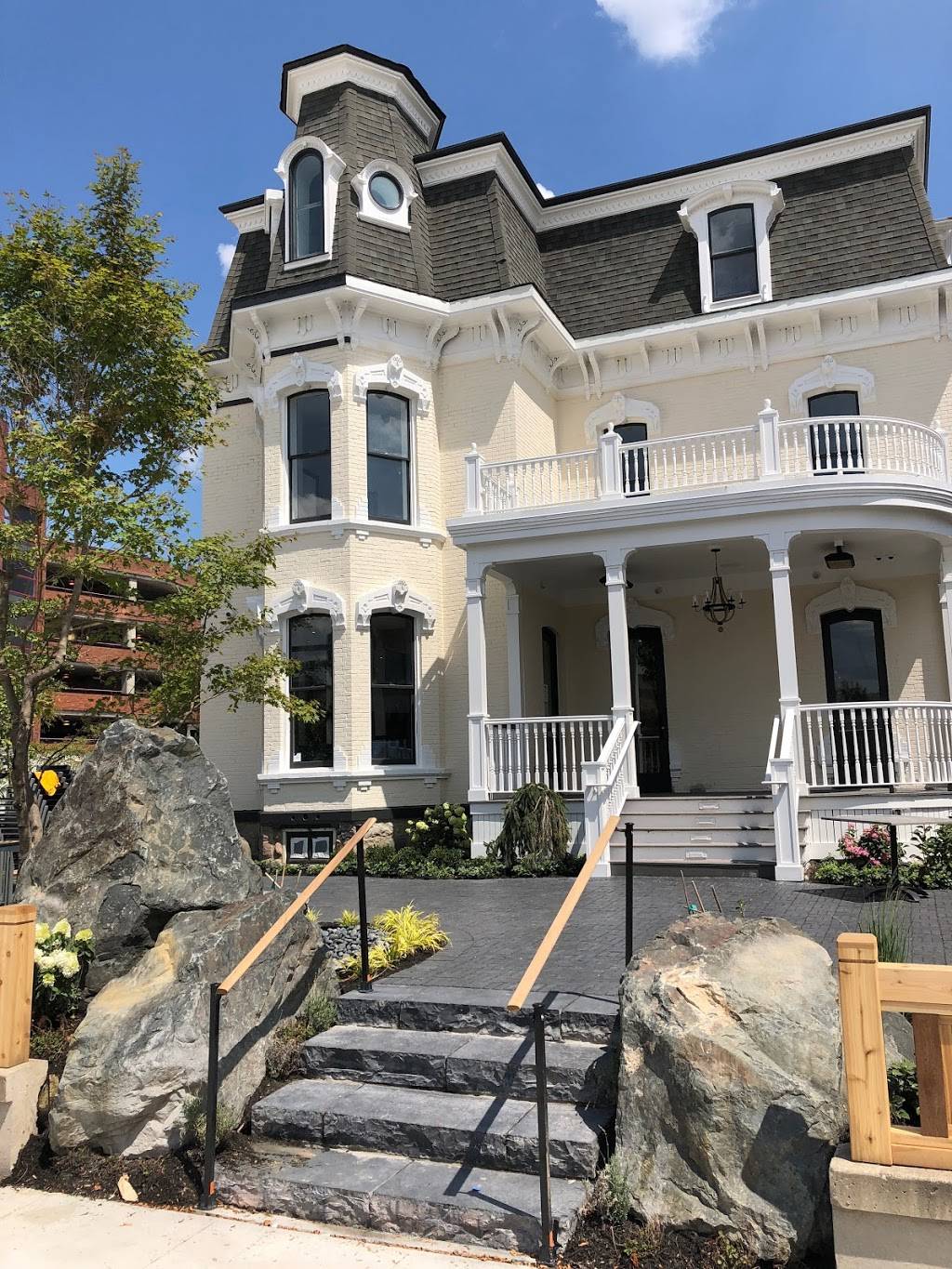 Adachi | restaurant | 325 S Old Woodward Ave, Birmingham, MI 48009, USA | 2485405900 OR +1 248-540-5900