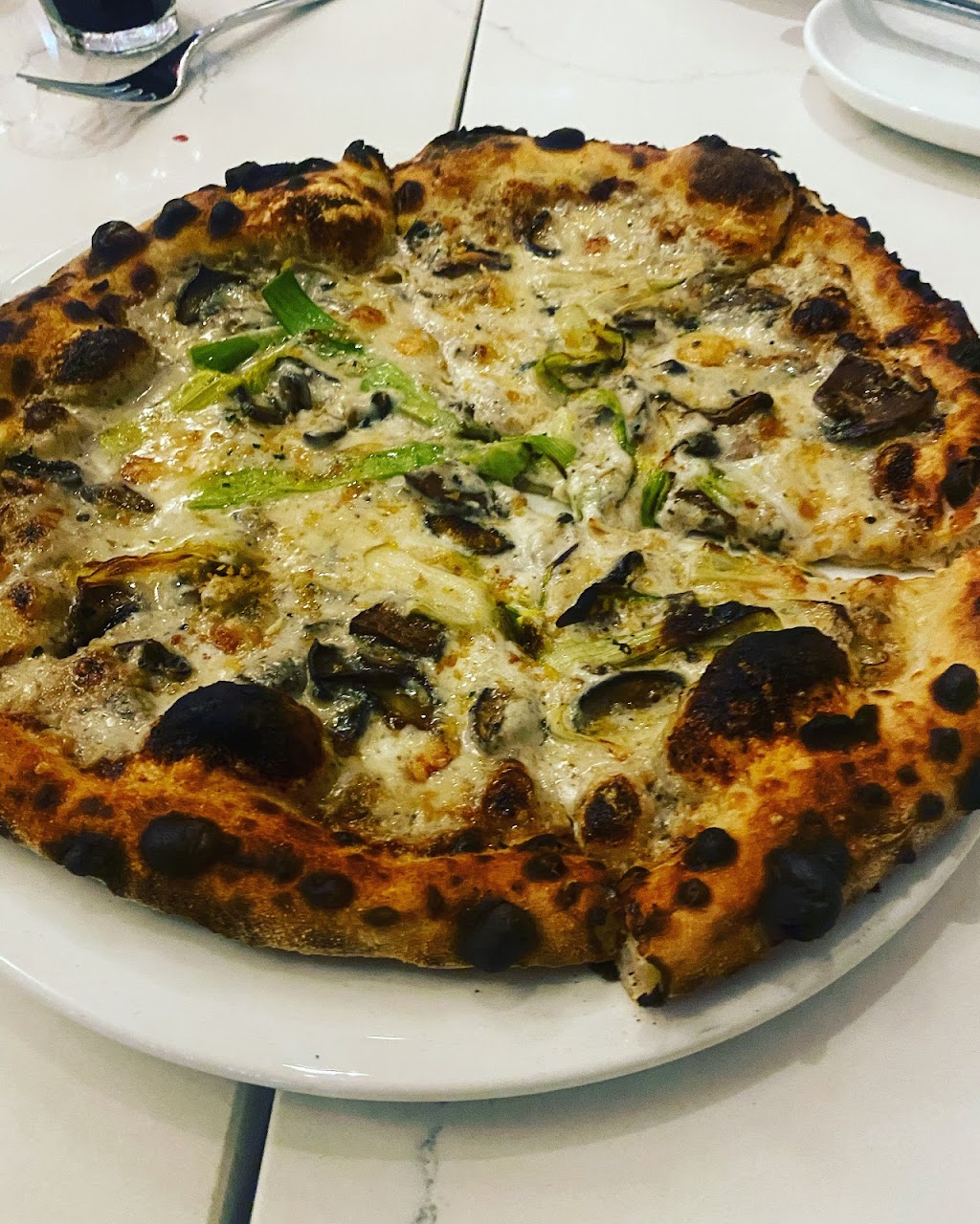 Fiore Pizzeria & Bakery | restaurant | 7407 Madison St, Forest Park, IL 60130, USA | 7087713063 OR +1 708-771-3063