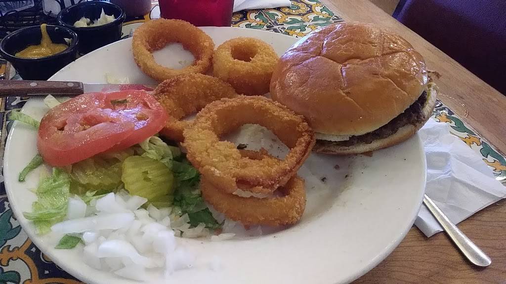 La Cabana Cafe | restaurant | 9600 FM1283, Lakehills, TX 78063, USA | 8306122990 OR +1 830-612-2990