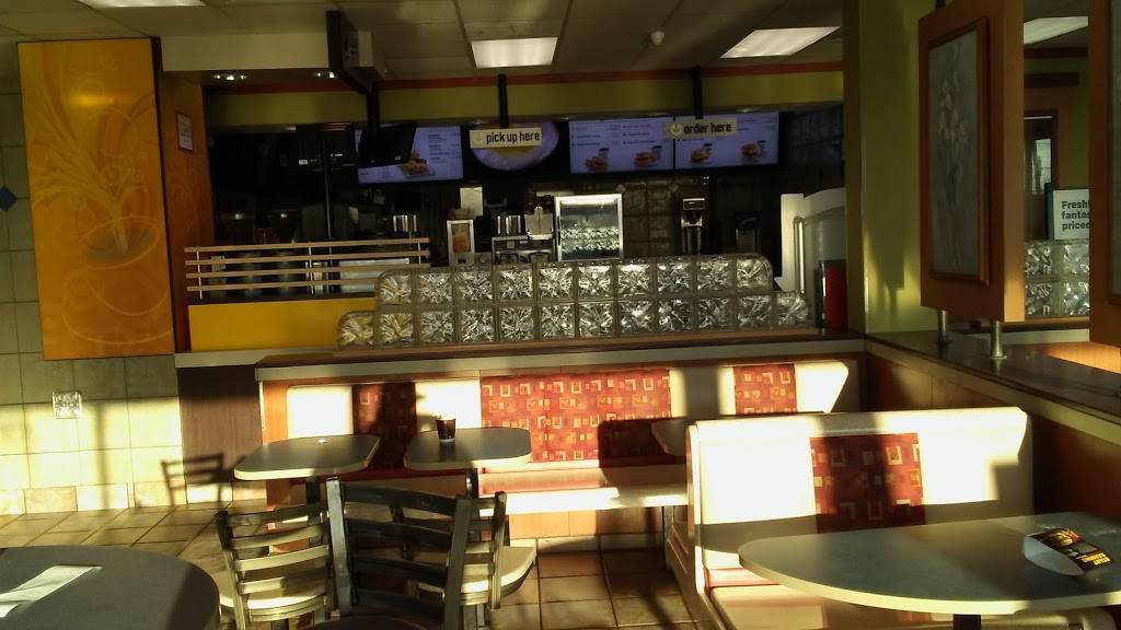 McDonalds | cafe | 5945 Woodland Ave, Philadelphia, PA 19143, USA | 2157297622 OR +1 215-729-7622