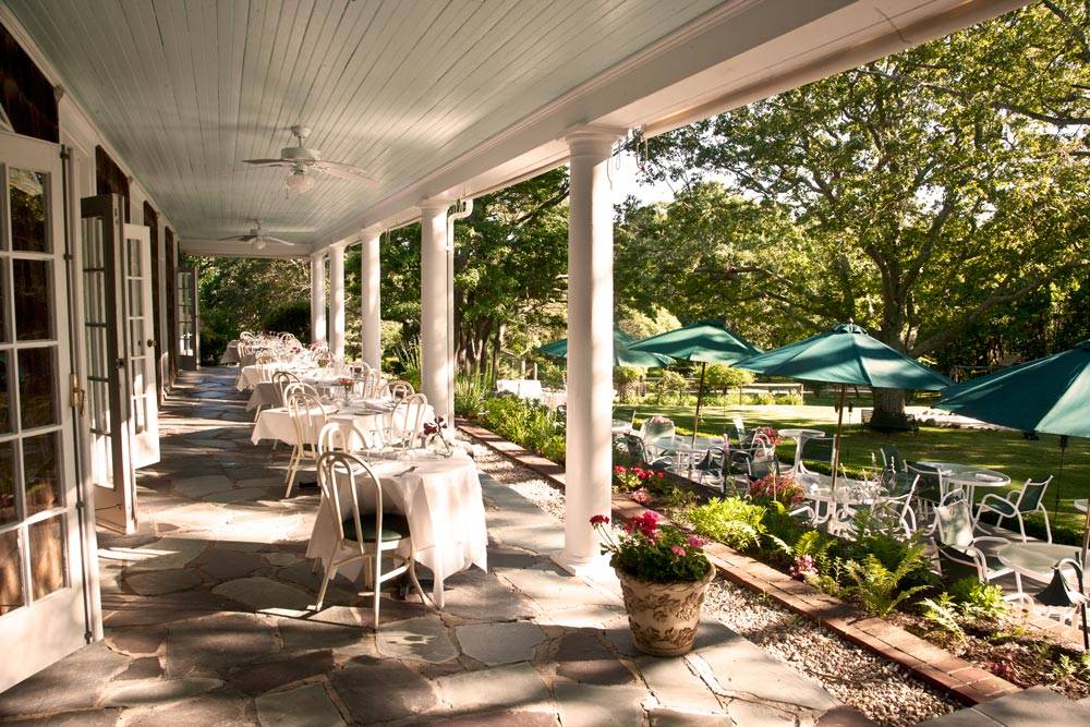 Rams Head Inn | restaurant | 108 S Ram Island Dr, Shelter Island Heights, NY 11965, USA | 6317490811 OR +1 631-749-0811