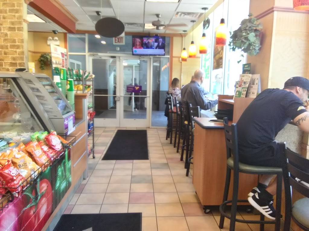 Subway | restaurant | 400 North Orleans #1 South Store Orleans 400 Plaza, Chicago, IL 60610, USA | 3123210900 OR +1 312-321-0900