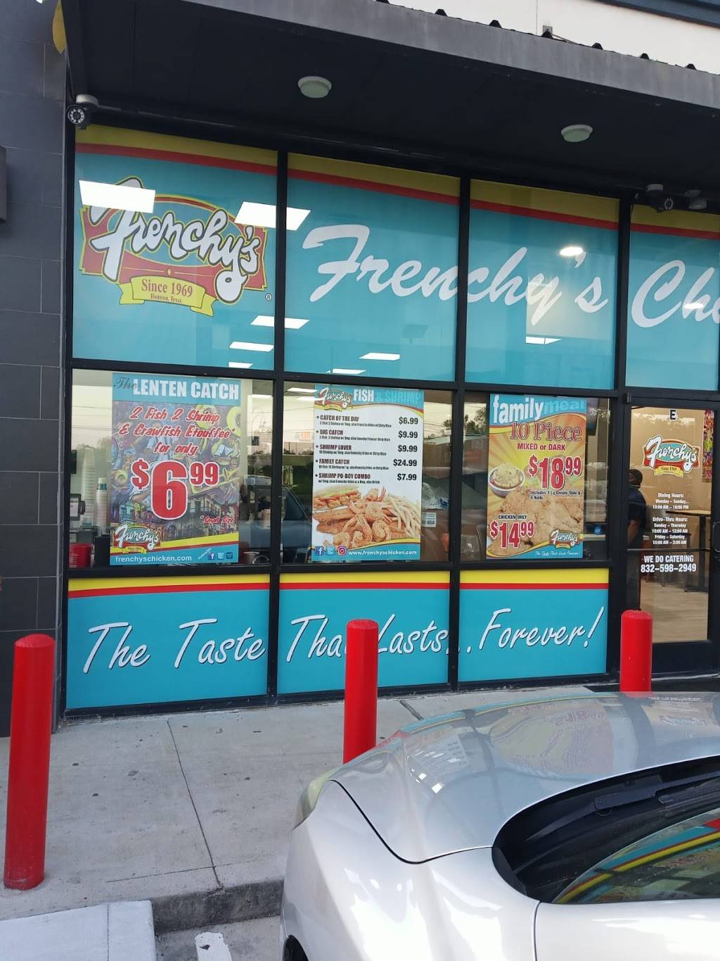 Frenchys Chicken | meal takeaway | 1110 S Victory Dr, Houston, TX 77088, USA | 8325982949 OR +1 832-598-2949