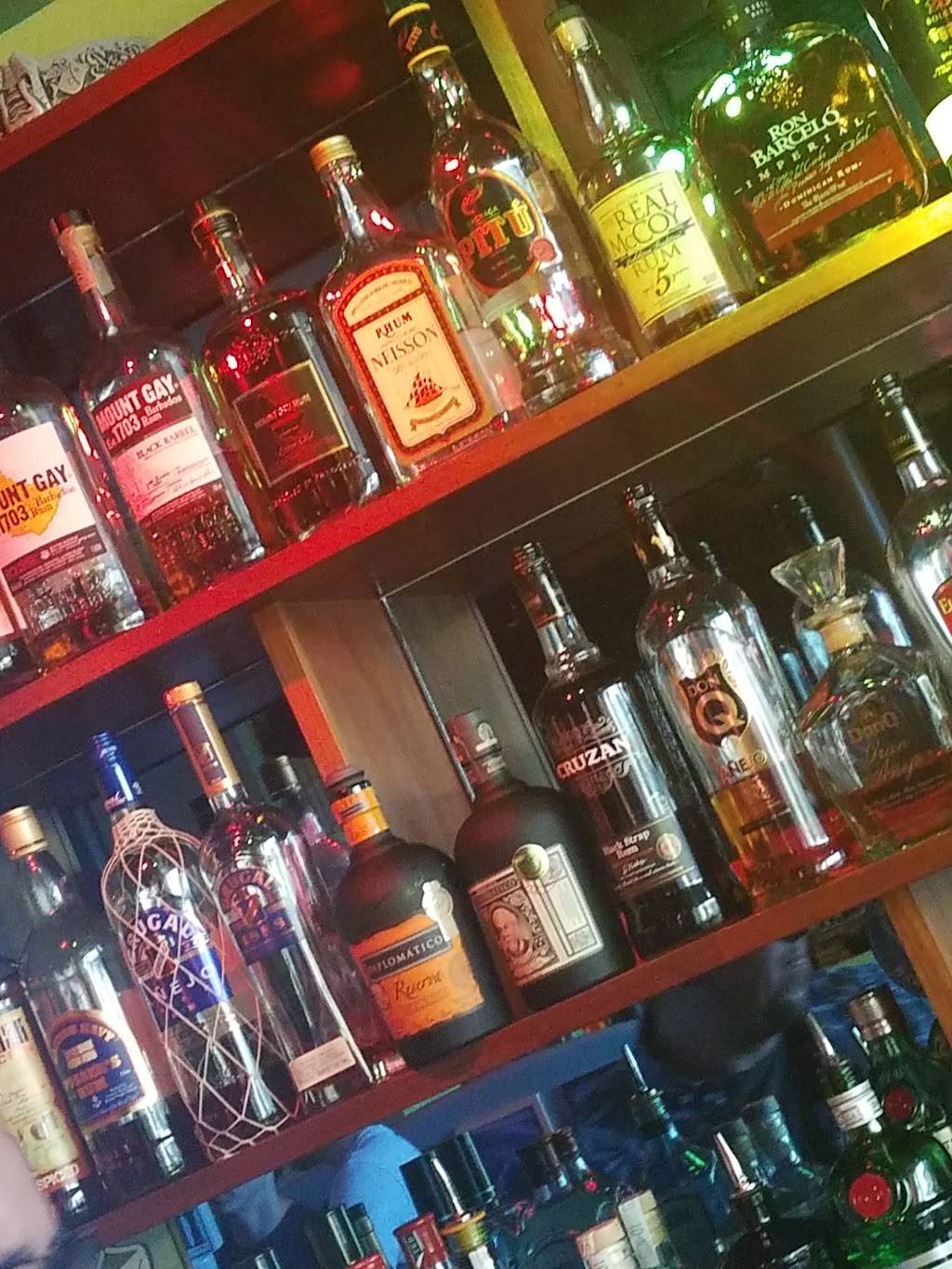 Hulas Island Grill | restaurant | 221 Cathcart St, Santa Cruz, CA 95060, USA | 8314264852 OR +1 831-426-4852