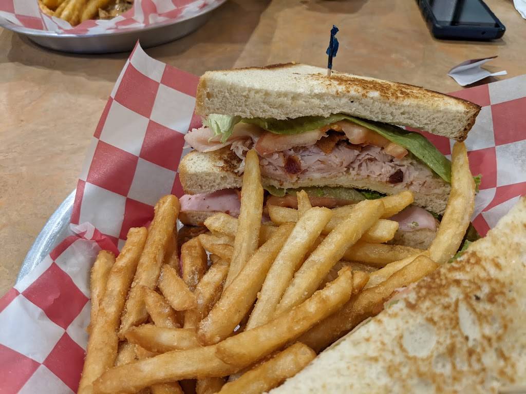 ZooCity Beastro | restaurant | 5222 Portage Rd, Portage, MI 49002, USA | 2698882074 OR +1 269-888-2074