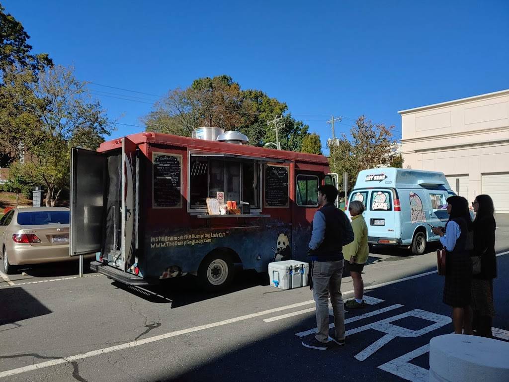 SouthPark Eats Alternative | restaurant | 5950 Fairview Rd, Charlotte, NC 28210, USA | 7042954037 OR +1 704-295-4037