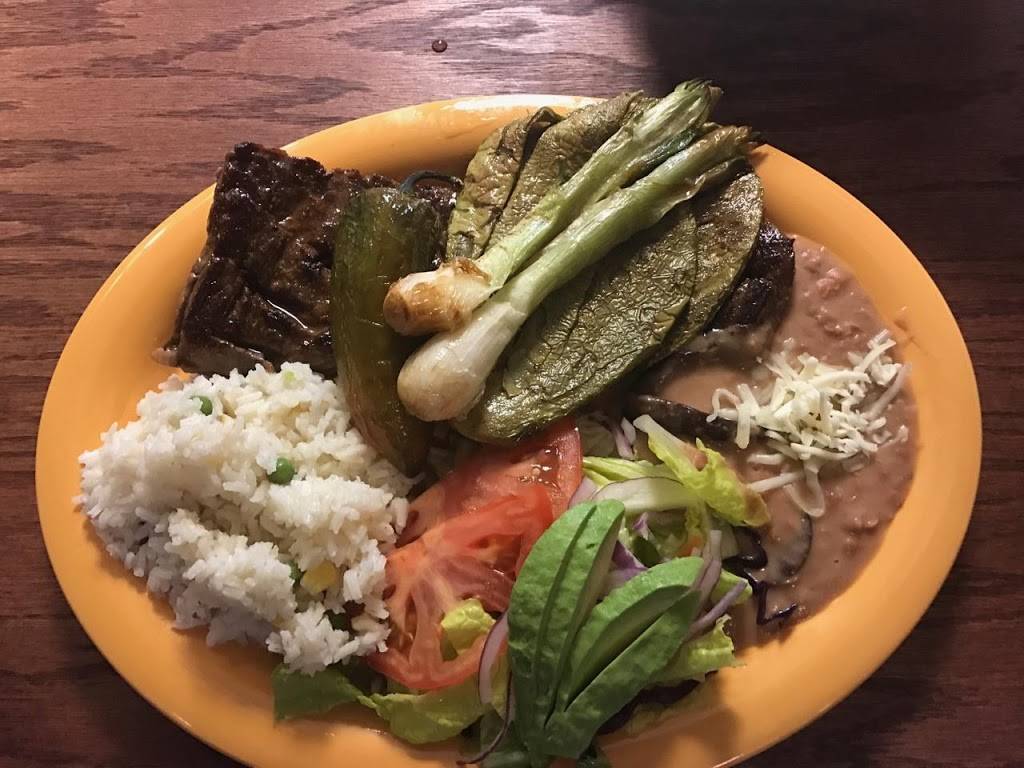 Fiestas | restaurant | 1624 Mannheim Rd, Stone Park, IL 60165, USA | 7083444214 OR +1 708-344-4214