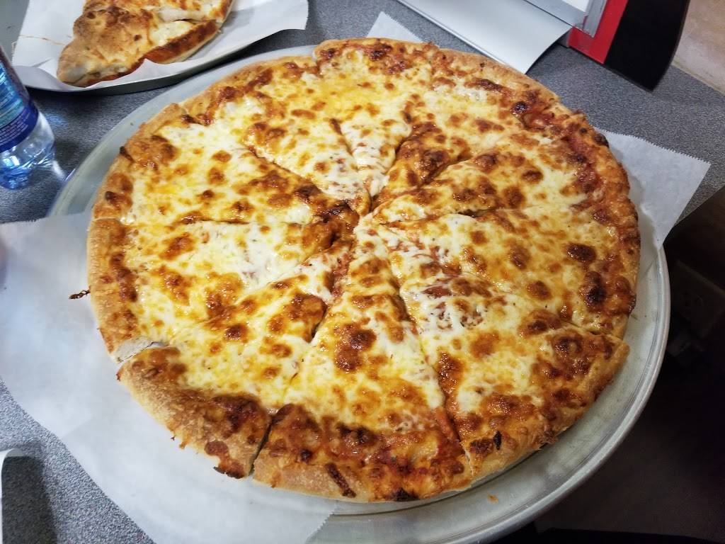 Brothers Famous Pizza | restaurant | 950 Broad St, Providence, RI 02905, USA | 4014613760 OR +1 401-461-3760