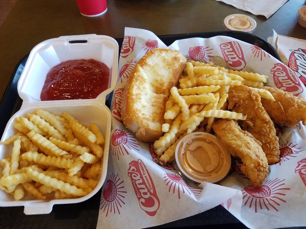 Raising Canes Chicken Fingers | meal takeaway | 7221 Tylersville Rd, West Chester Township, OH 45069, USA | 5132856877 OR +1 513-285-6877