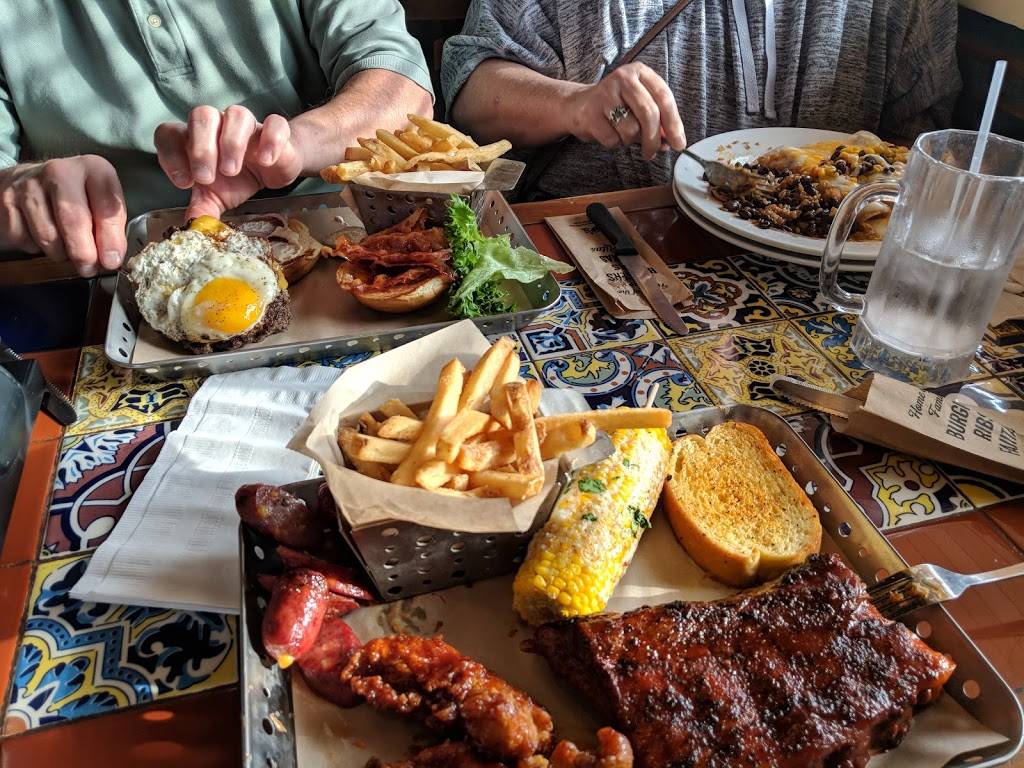 Chilis Grill & Bar | meal takeaway | 620 Birk Rd, Martinsville, IN 46151, USA | 7653498227 OR +1 765-349-8227