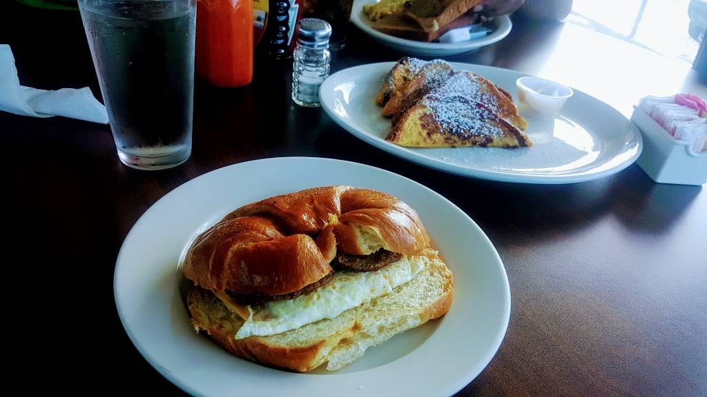 Corinto Restaurant | restaurant | 4390 N Dixie Hwy, Oakland Park, FL 33334, USA | 9545638800 OR +1 954-563-8800