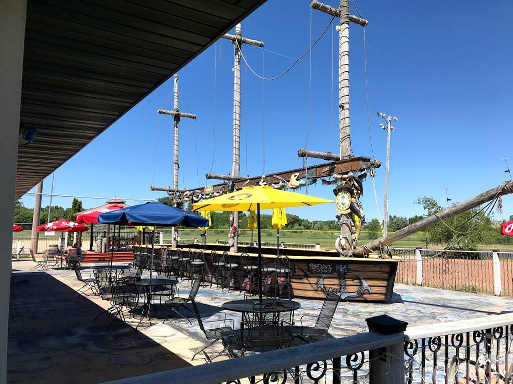 Willie Beamons | restaurant | 2590 County Rd II, Neenah, WI 54956, USA | 9209670391 OR +1 920-967-0391