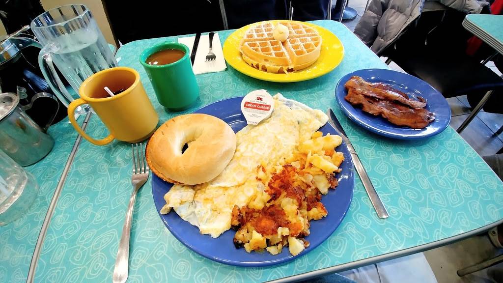 Pamelas P & G Diner | Mt. Lebanon | restaurant | 427 Washington Rd, Pittsburgh, PA 15228, USA | 4123433344 OR +1 412-343-3344