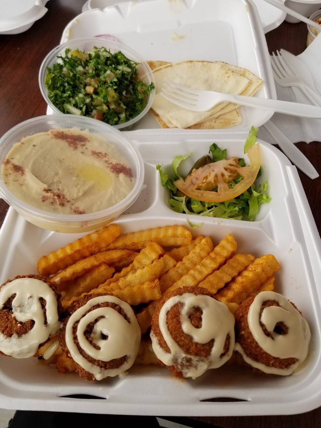 Golden grill lebanese | restaurant | 7975 N Cedar Ave, Fresno, CA 93720, USA | 5593888001 OR +1 559-388-8001