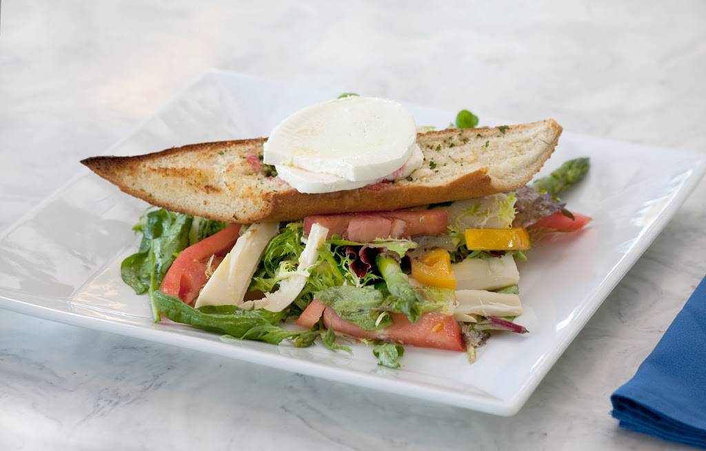 Petit Gourmet Diner | restaurant | 15975 Biscayne Blvd, Aventura, FL 33160, USA | 3059472255 OR +1 305-947-2255