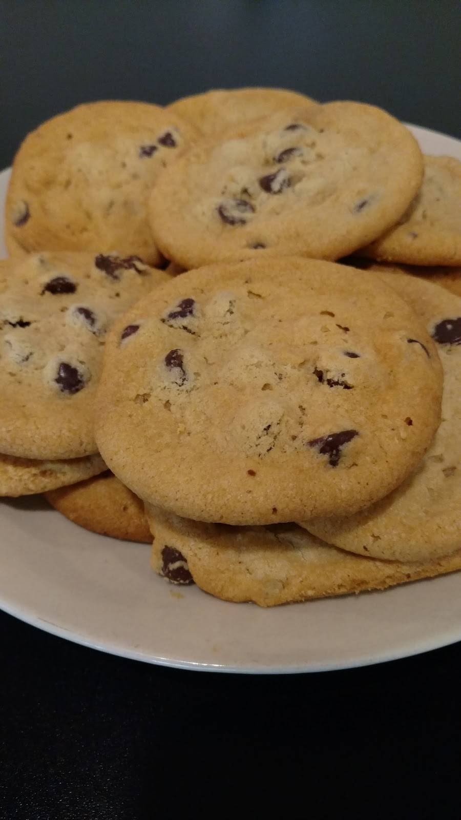 Mama Cs | restaurant | 1303 Monroe St NW, New Philadelphia, OH 44663, USA | 3303436262 OR +1 330-343-6262