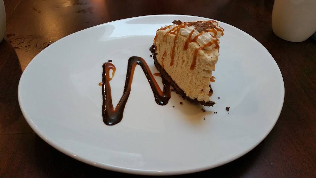 Bistro 135 | restaurant | 135 W 10th St, Tracy, CA 95376, USA | 2094074286 OR +1 209-407-4286