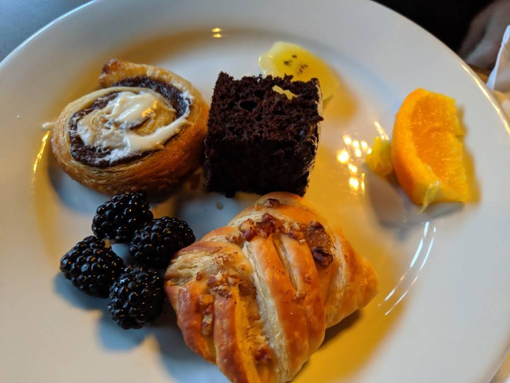 Fork and Cork Grill | restaurant | 1458 Weber St E, Kitchener, ON N2A 2Y5, Canada | 5192080606 OR +1 519-208-0606