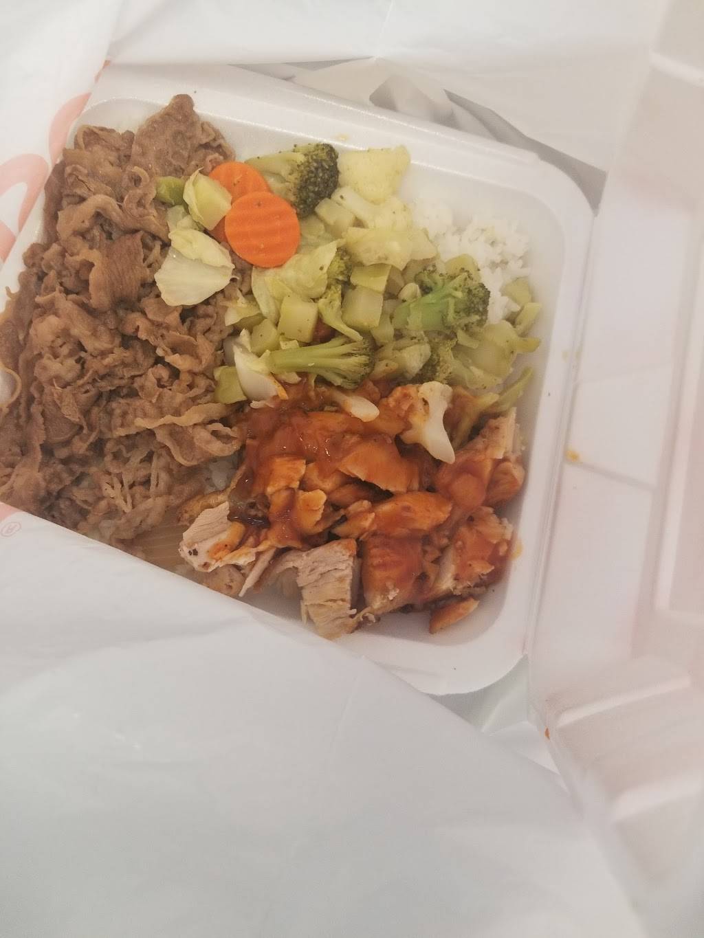 Yoshinoya Santa Monica & Western | restaurant | 1075 N Western Ave #109, Los Angeles, CA 90038, USA | 3238710877 OR +1 323-871-0877