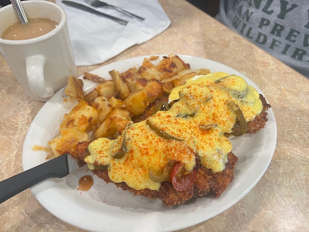 Cobbs Corner Cafe | restaurant | 110 Washington St, Canton, MA 02021, USA | 7818210099 OR +1 781-821-0099