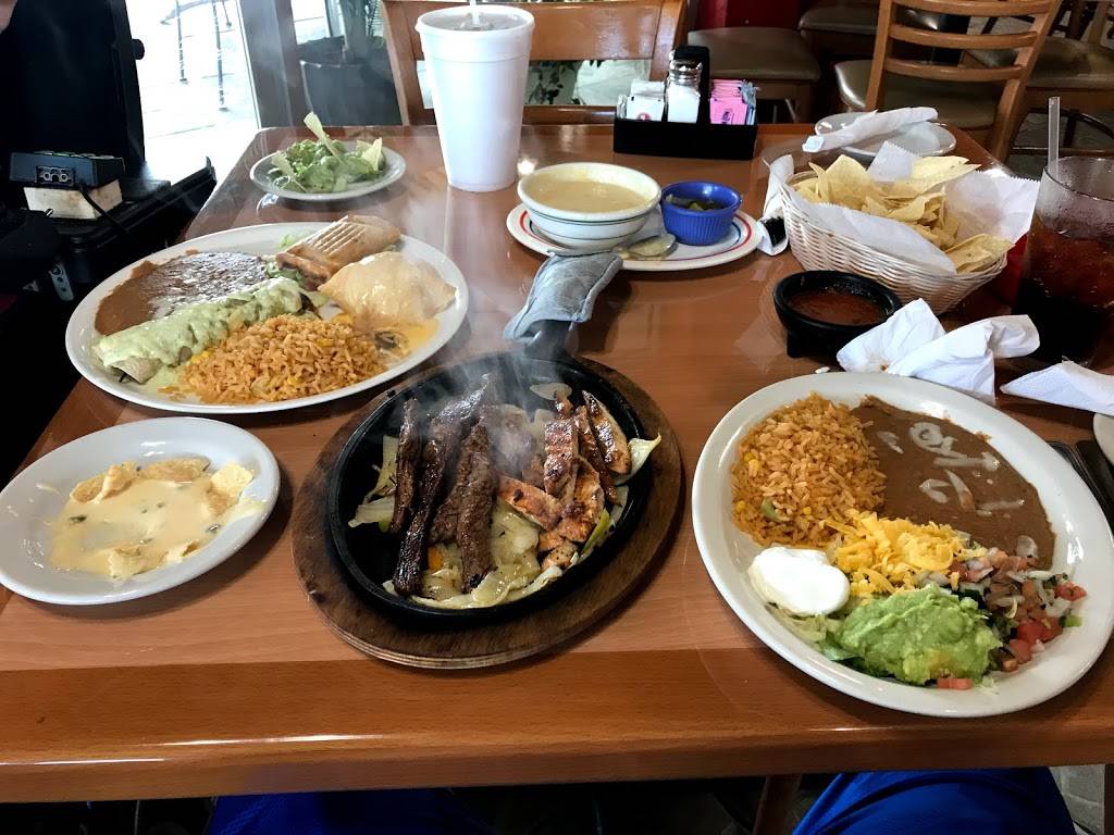 Tequilas Mexican Bar & Grill | restaurant | 17440 Farm to Market Rd 529 suite #120, Houston, TX 77095, USA | 8326748529 OR +1 832-674-8529