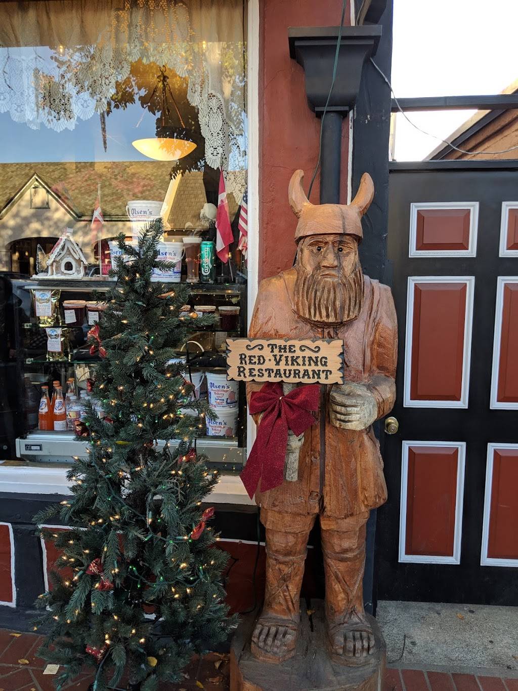 Red Viking Restaurant | restaurant | 1684 Copenhagen Dr, Solvang, CA 93463, USA | 8056886610 OR +1 805-688-6610
