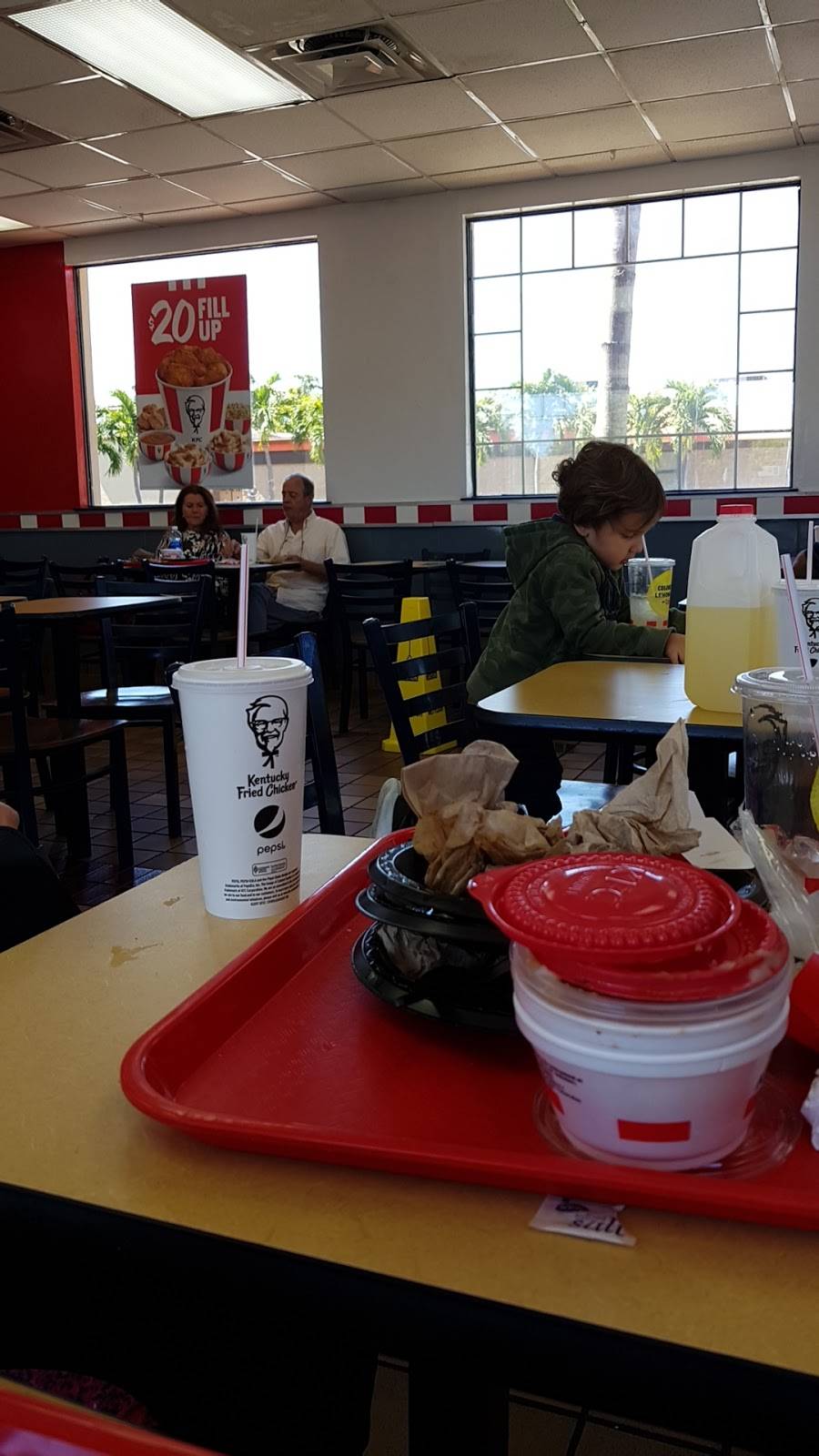 KFC | restaurant | 815 W Hallandale Beach Blvd, Hallandale Beach, FL 33009, USA | 9544545618 OR +1 954-454-5618