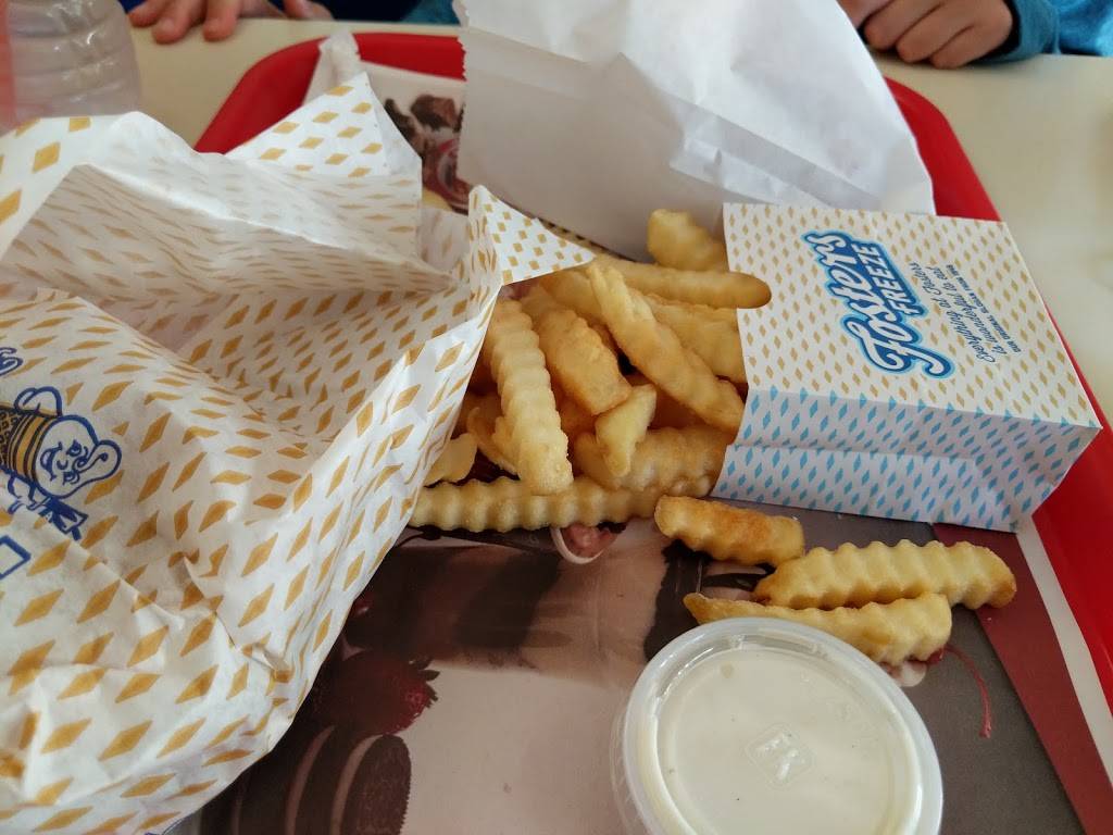 Fosters Freeze | restaurant | 78 Serra Way, Milpitas, CA 95035, USA | 4082624272 OR +1 408-262-4272