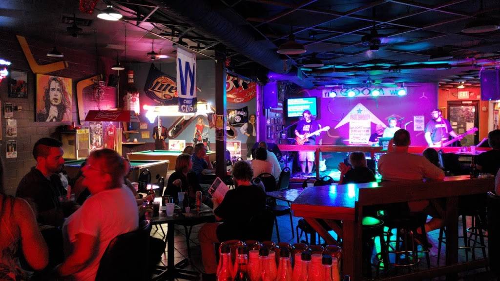 Boomerangs Bar & Grill | restaurant | 1309 E Washington St, Urbana, IL 61802, USA | 2172397264 OR +1 217-239-7264