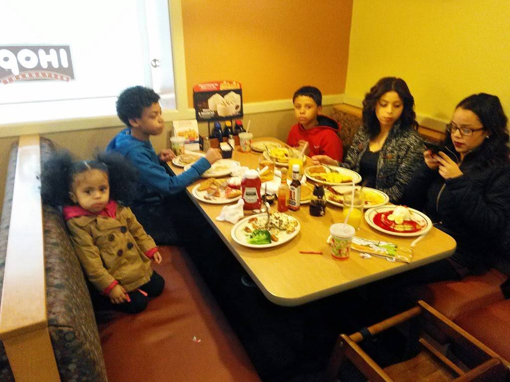 Subway Restaurants | restaurant | 3400 Aramingo Ave, Philadelphia, PA 19134, USA | 2154230885 OR +1 215-423-0885