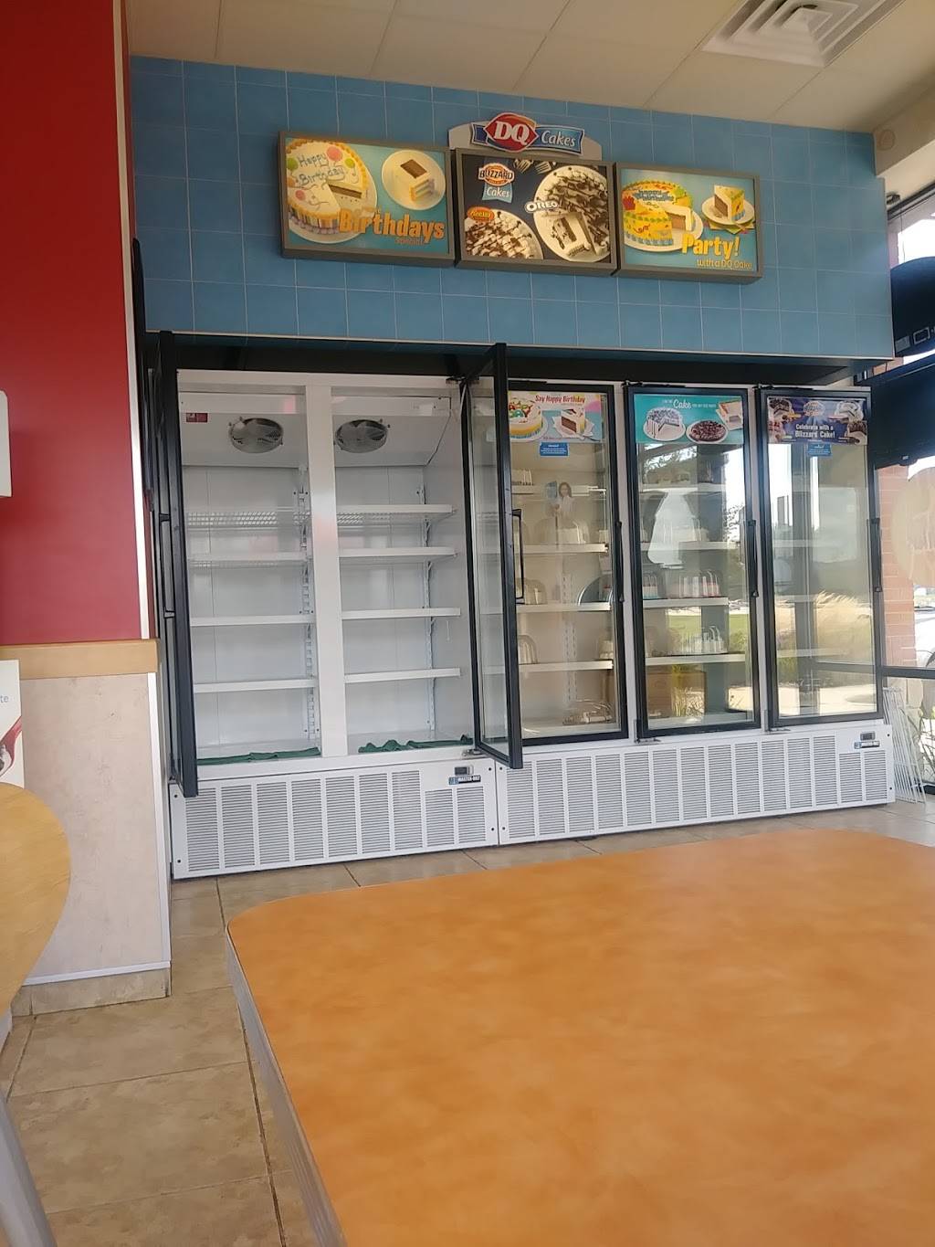 DQ / Orange Julius | restaurant | 2300 N Randall Rd Unit A, Elgin, IL 60123, USA | 8477830320 OR +1 847-783-0320