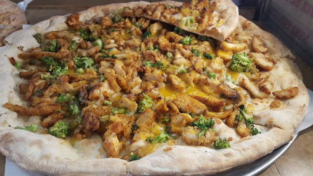 Peppas Pizza | restaurant | 1060 Wilbraham Rd #2, Springfield, MA 01109, USA | 4137967859 OR +1 413-796-7859