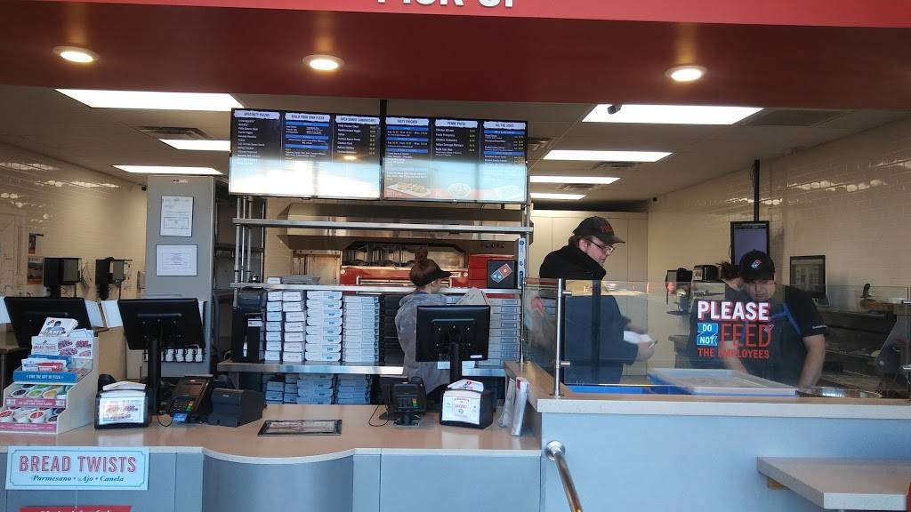 Dominos Pizza | meal delivery | 2401 N Summit St, Arkansas City, KS 67005, USA | 6203075998 OR +1 620-307-5998