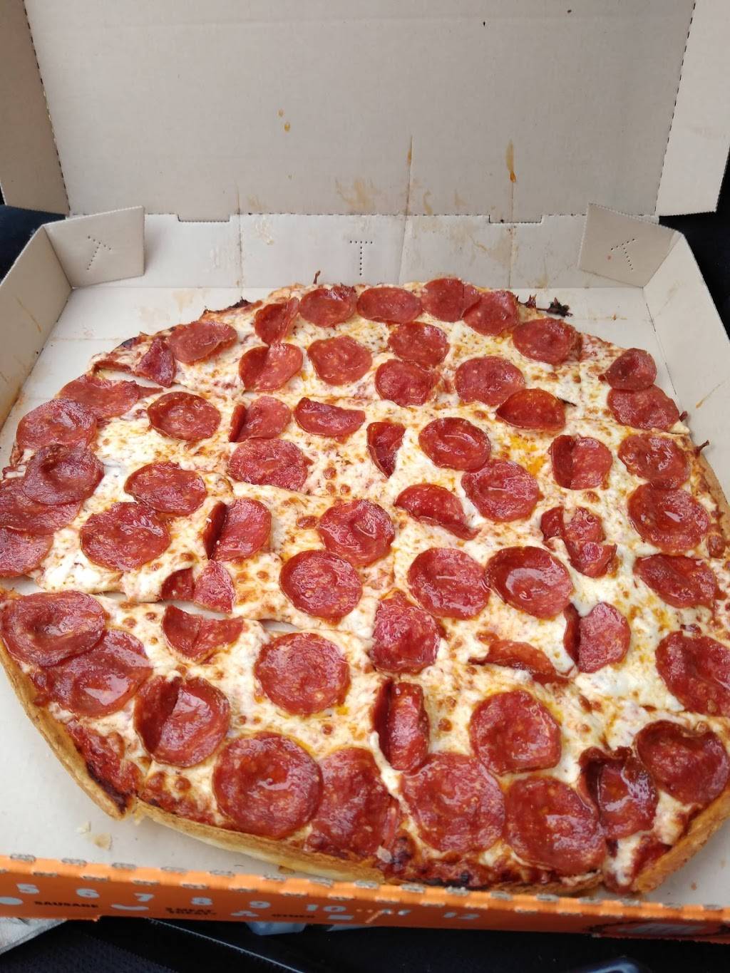 Little Caesars Pizza | meal takeaway | 7044 Kingston Pike, Knoxville, TN 37919, USA | 8653071224 OR +1 865-307-1224