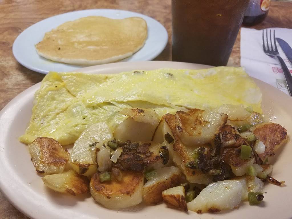 Portias Cafe | restaurant | 3840 E Truman Rd, Kansas City, MO 64127, USA | 8162417494 OR +1 816-241-7494