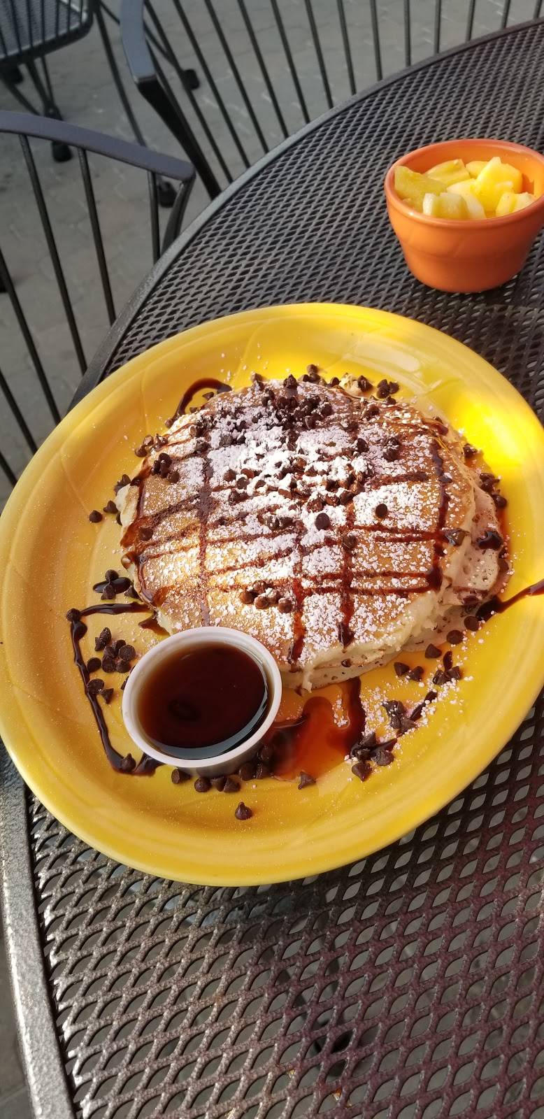 FlapJacks Breakfast & Grill | restaurant | 6881 Airline Hwy, Tres Pinos, CA 95075, USA | 8316285003 OR +1 831-628-5003