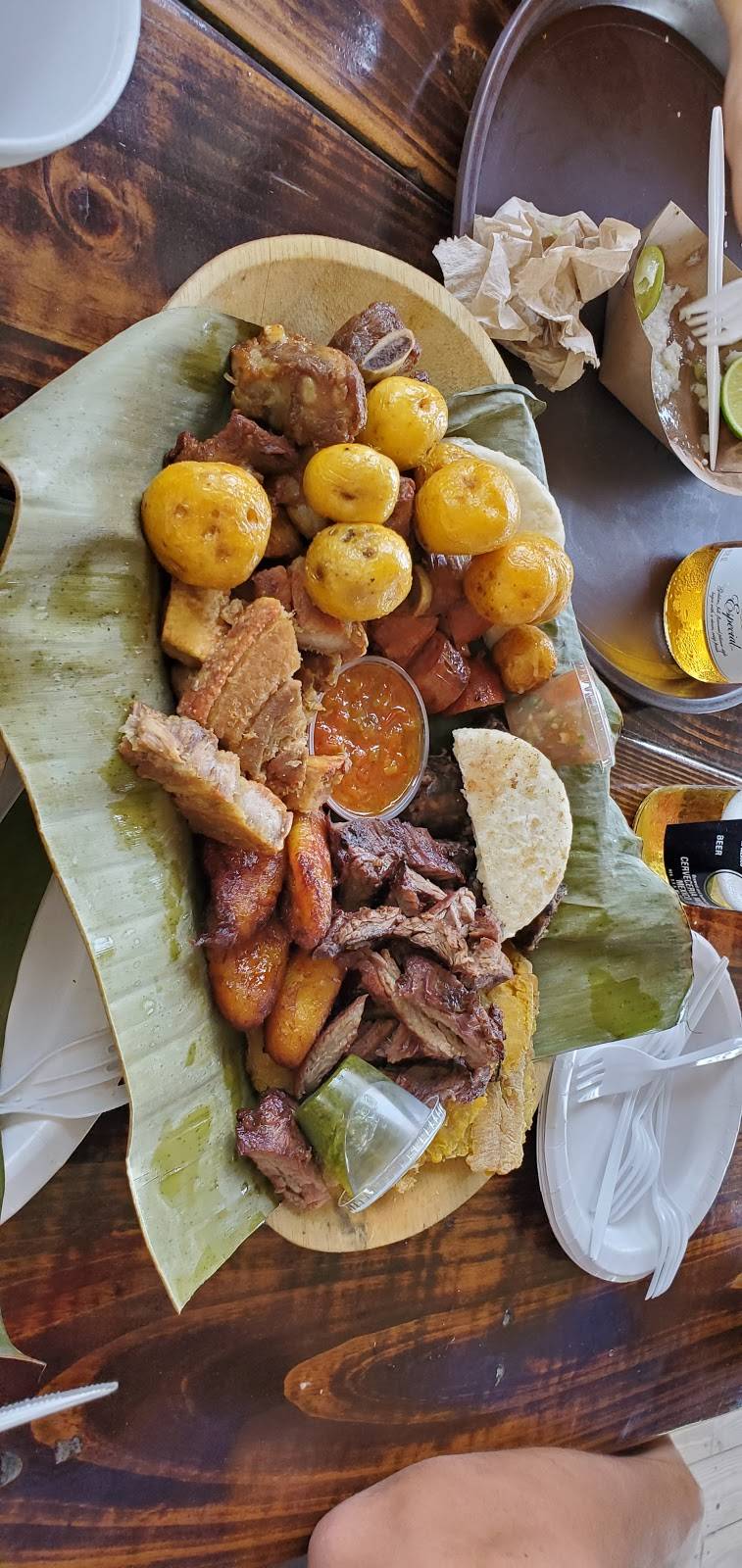 Pueblito Paisa Ranch | restaurant | 17480 SW 232nd St, Miami, FL 33170, USA | 7863673695 OR +1 786-367-3695