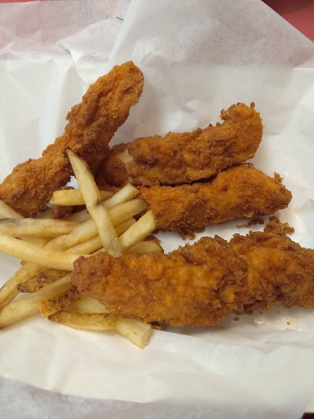 Hardees | restaurant | 813 W North Main St, LaFayette, GA 30728, USA | 7066384600 OR +1 706-638-4600