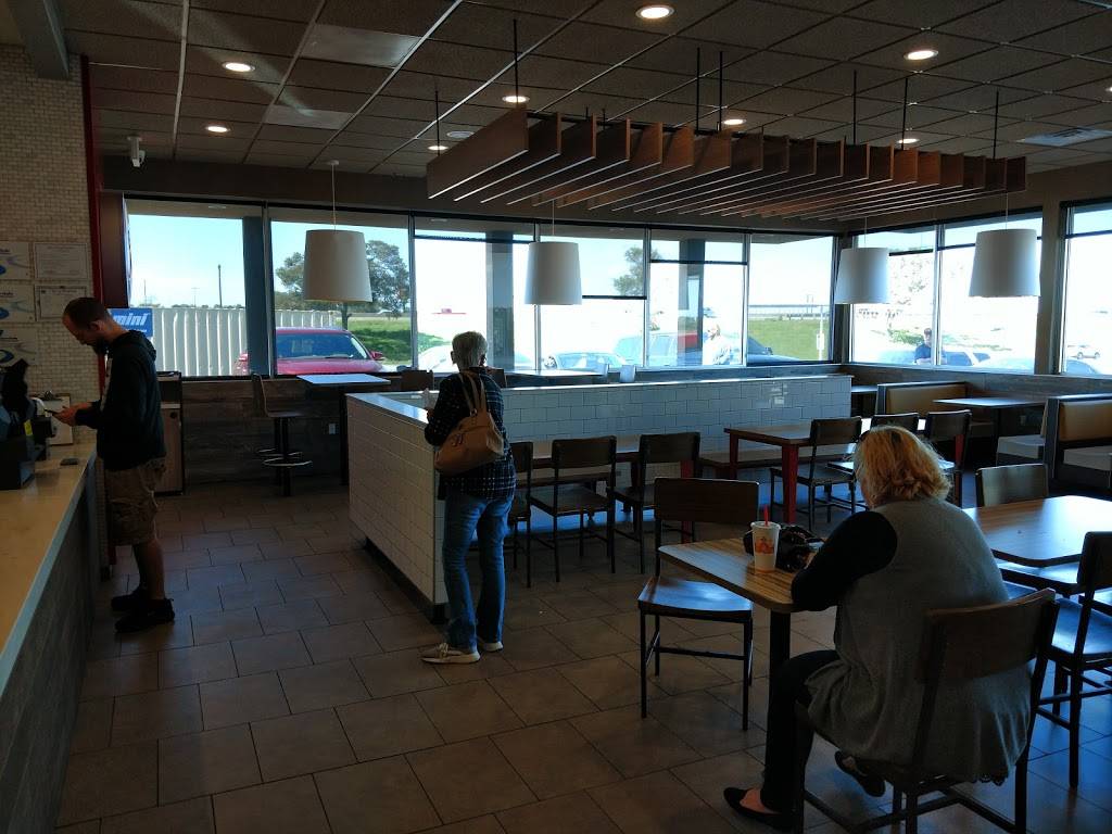 Burger King | restaurant | 6420 I-35, Denton, TX 76207, USA | 8663942493 OR +1 866-394-2493