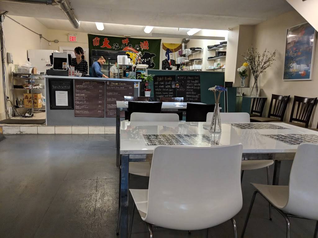 Sushi Mugen | restaurant | 1105 Queen St E, Toronto, ON M4M 1K7, Canada | 4164630114 OR +1 416-463-0114