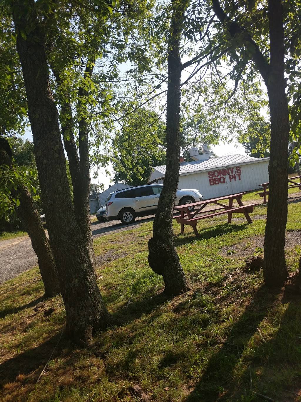 Sonnys BBQ Pit | restaurant | 29144 Thompson Corner Rd, Mechanicsville, MD 20659, USA | 3012900035 OR +1 301-290-0035