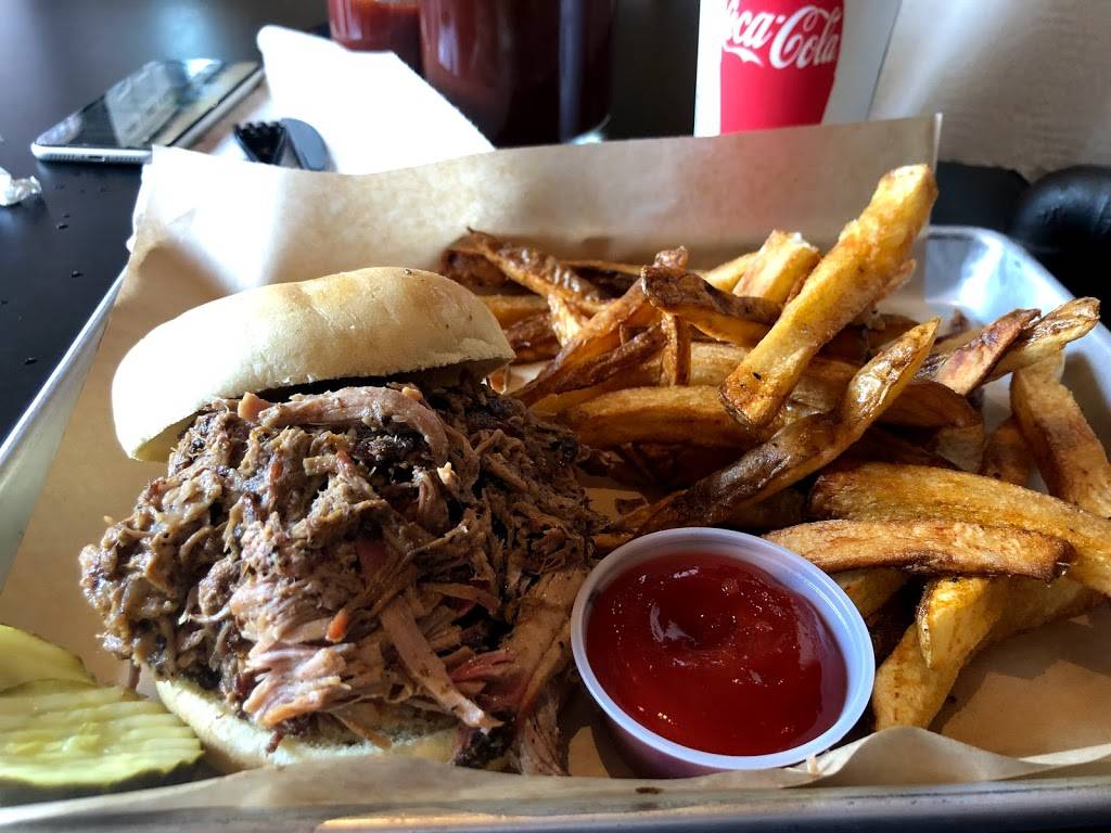 SAUCED Barbeque & Brews | restaurant | 540 W Dickson St, Fayetteville, AR 72701, USA | 4792496042 OR +1 479-249-6042