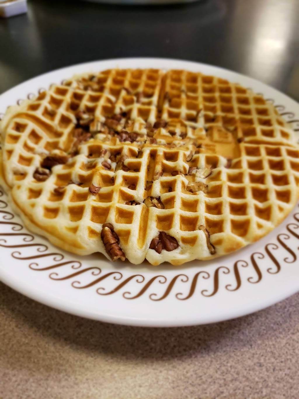 Waffle House | meal takeaway | 8111 E Rl Thornton Expwy, Dallas, TX 75228, USA | 2146609212 OR +1 214-660-9212